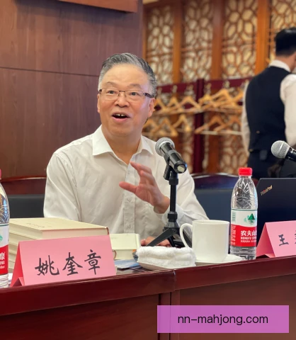 拉丰谈媒体批评与首秀感受，法国门将的成长需要更多耐心